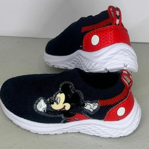 Mickey Mouse Toddler size 6 Slip on shoes - Picture 5 of 9